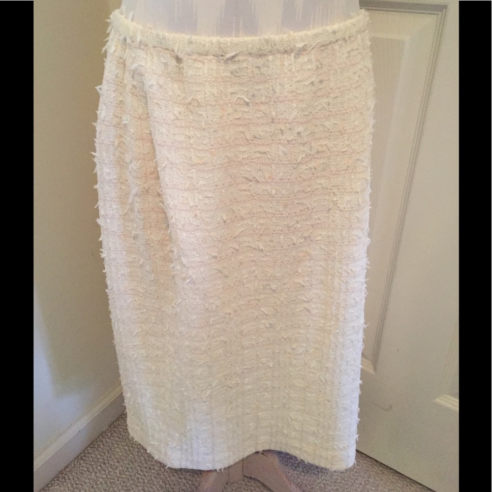 St. John NWT skirt eyelash cream/pastel 8 $425